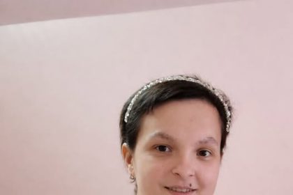 Va aduce ti aminte de Adina A infruntat o forma grava de cancer in 2024 si acum se confrunta cu o noua forma si mai agresiva Oare o putem ajuta