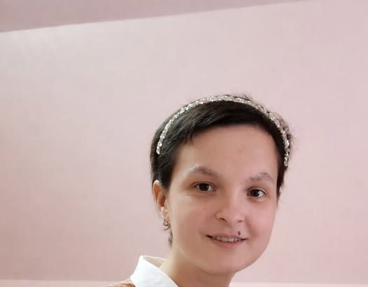 Va aduce ti aminte de Adina A infruntat o forma grava de cancer in 2024 si acum se confrunta cu o noua forma si mai agresiva Oare o putem ajuta