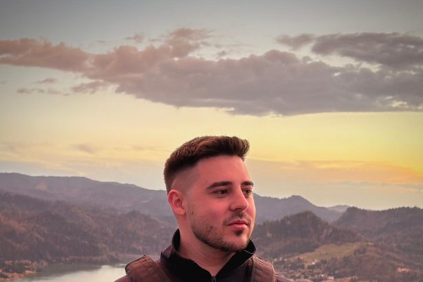 Cand o tragedie iti ofera sprijin in atingerea scopurilor Vasile Iloaie cel mai tanar sef de post montan IJJ BN