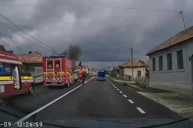 FOTO Acident in Rusu Bargaiului Cinci persoane implicate printre care un minor