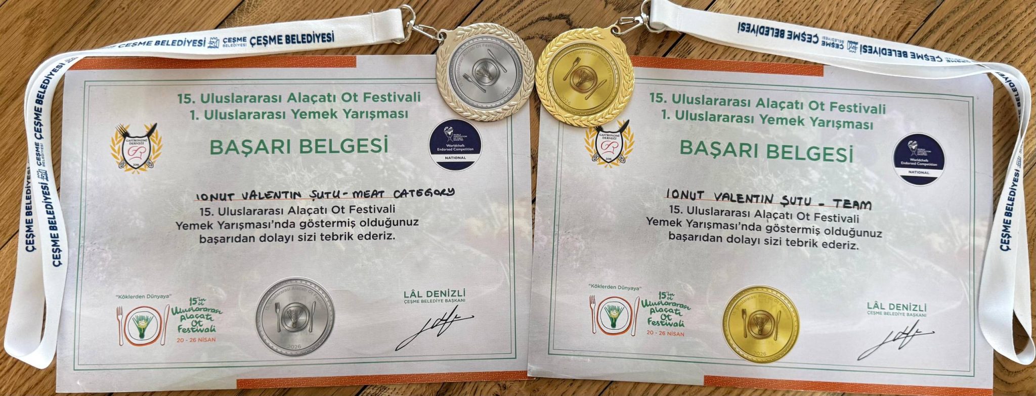 foto aur si argint obtinute de bistriteanul ionut sutu de la restaurant colina din unirea la festivalul ierburilor din turcia