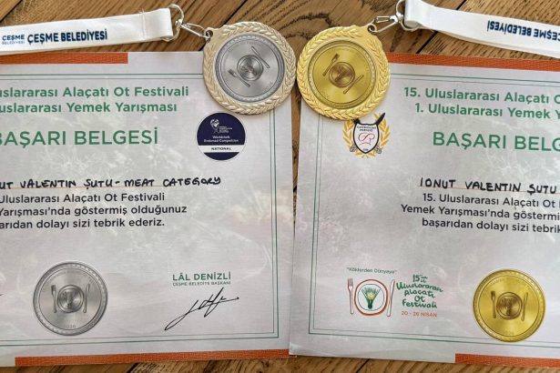 foto aur si argint obtinute de bistriteanul ionut sutu de la restaurant colina din unirea la festivalul ierburilor din turcia