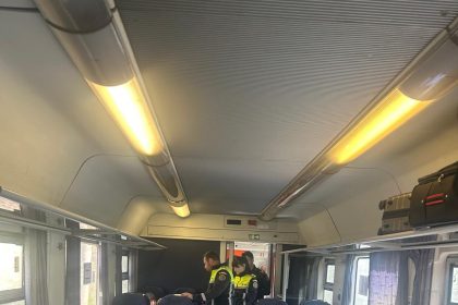 foto controale in gari si trenuri 4 minori disparuti cautati gasiti de politisti
