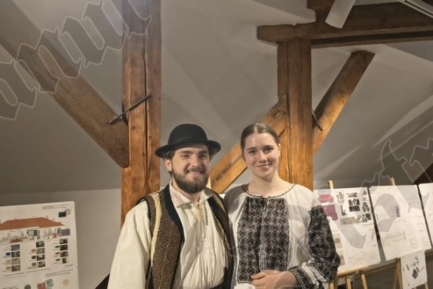 foto dincolo de monumente alex puha si miriam sopon studenti la arhitectura restaurare ne impartasesc povestea unor cladiri uitate din livezile si prundu bargaiului