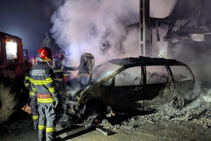 foto un incendiu a distrus o gospodarie din maieru o butelie de gaz a explodat