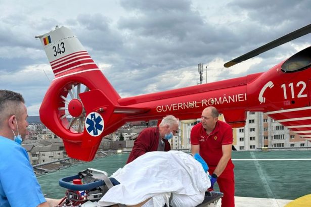 fotovideo in premiera la bistrita un pacient aflat in stare critica a fost salvat prin oxigenare extracorpolara utilizand un plaman artificial