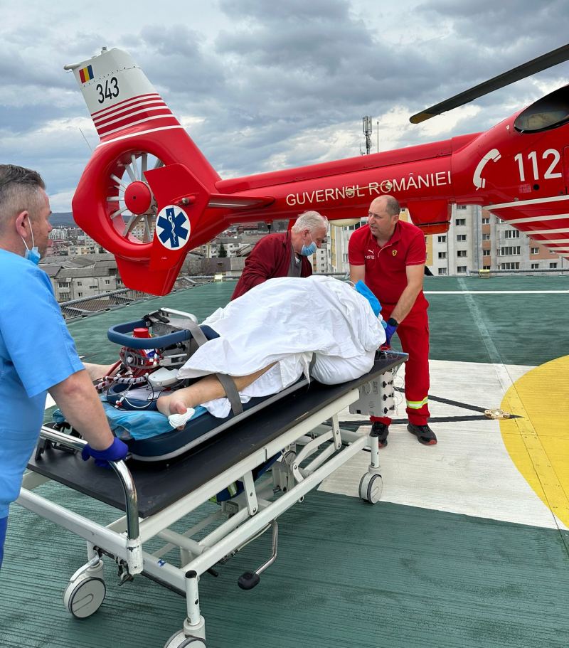 fotovideo in premiera la bistrita un pacient aflat in stare critica a fost salvat prin oxigenare extracorpolara utilizand un plaman artificial