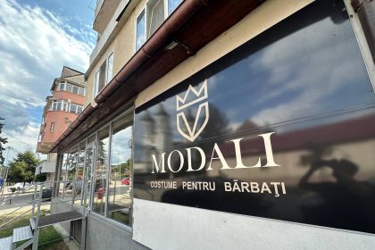 BECLEAN Domnilor gasiti costume elegante sau casual la MODALI