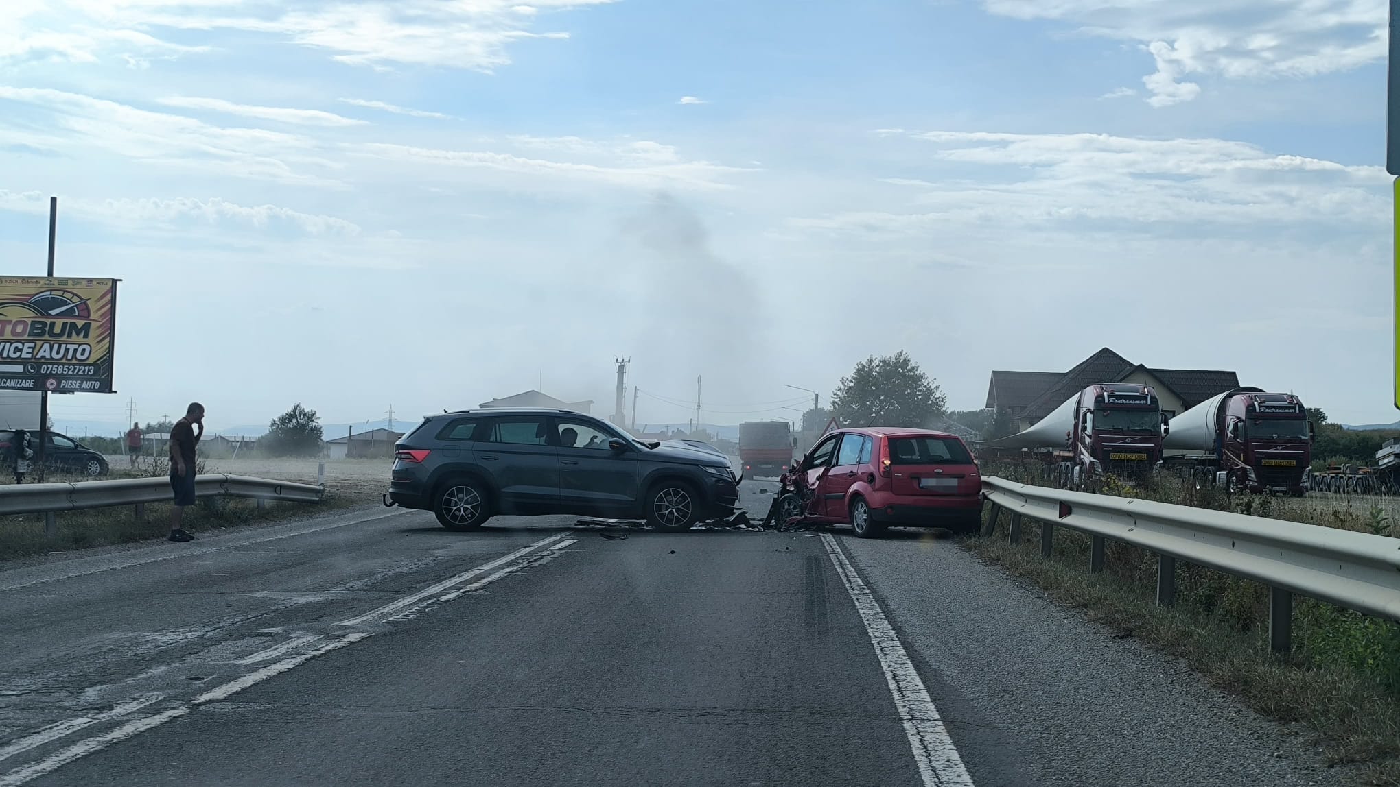 FOTO Accident la Coldau cu multiple persoane implicate
