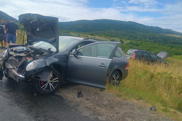 FOTO Accident pe Dealul Targului cu doua persoane afectate