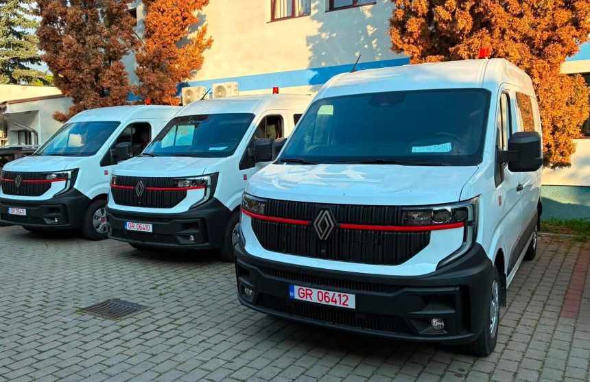 FOTO Apa mai limpede si interventii mai prompt Trei autolaboratoare de ultim generatie la Aquabis