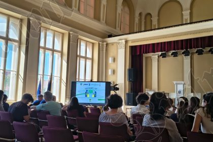 FOTOVIDEO Eco Debate Cup din nou la Colegiul Liviu Rebreanu Dorim sa dezvoltam o comunitate de dezbateri la Bistrita