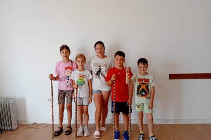 Ritmul care unete un sat Zgomotul opinciei i povestea cluarilor din Budacu de Sus