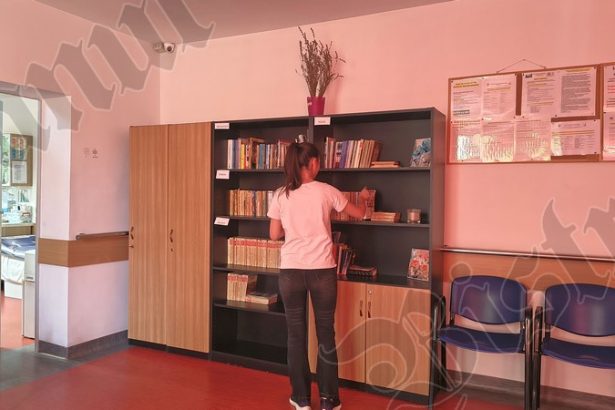foto liniste si vindecare prin carti biblioteca citeste pentru tine se deschide la centrul de sanatate mintala bistrita