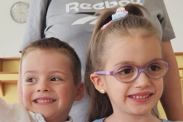 lupta costisitoare din spatele fiecari pas la 6 ani sara invaata acum sa vorbeasca si sa mearga avem nevoie de implicarea noastra