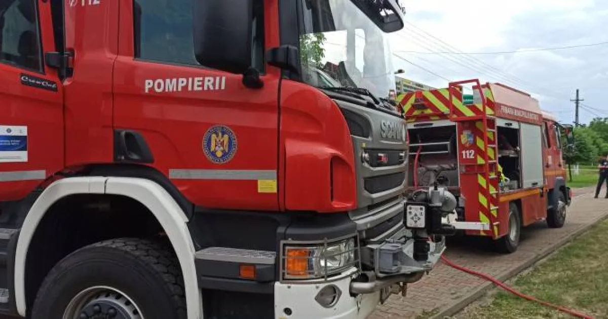Incendiu la o casă din Fântânița: o persoană cu arsuri la față