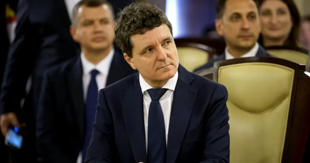 Nicușor Dan semnează la Bistrița decretul de numire a lui Siegfried Mureșan
