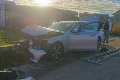 Accident cu cinci persoane implicate, în zona centurii spre Sigmir. Un bărbat, la spital