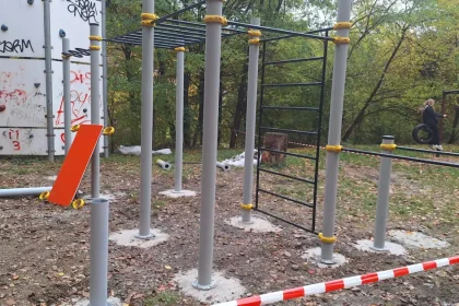 Aparate noi de fitness în Pădurea Schullerwald: sport gratuit în aer liber