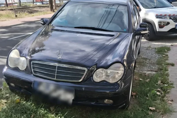 FOTO – Comoditatea costă! Zeci de bistrițeni amendați după ce au parcat pe spații verzi