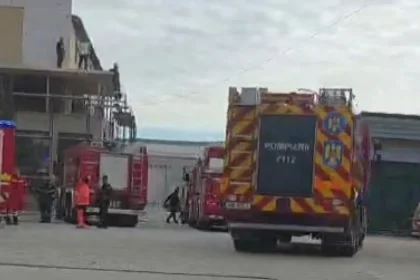 Incendiu pe centura Bistriței la firma STERN. 12 evacuări, câteva victime cu arsuri