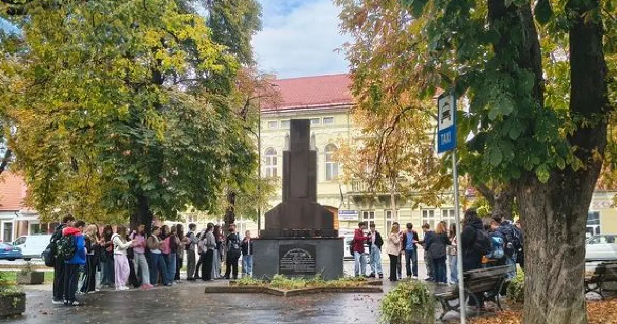 Povești cutremurătoare ale Holocaustului, evocate la Sinagoga din Bistrița