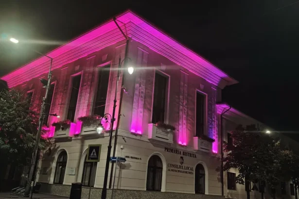 Seară de film la Spitalul Bistrița pentru femeile care luptă cu cancerul sau l-au învins