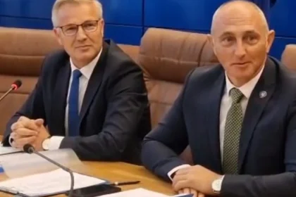 Subprefectul Atilla Décsei preia atribuțiile prefectului Stelian Dolha