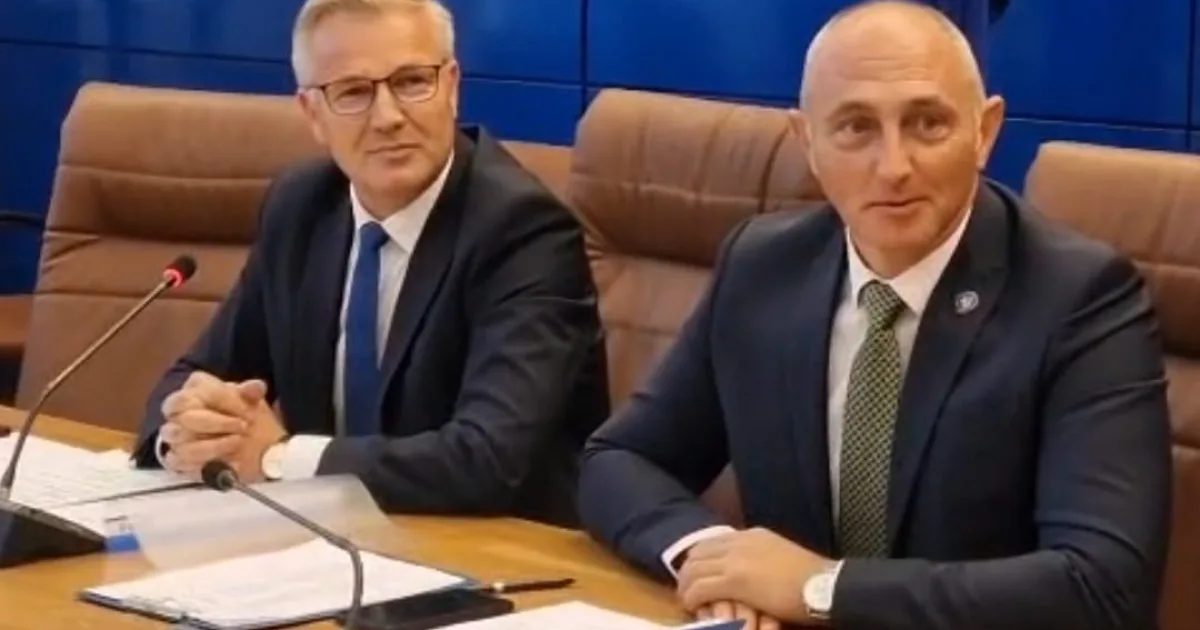 Subprefectul Atilla Décsei preia atribuțiile prefectului Stelian Dolha