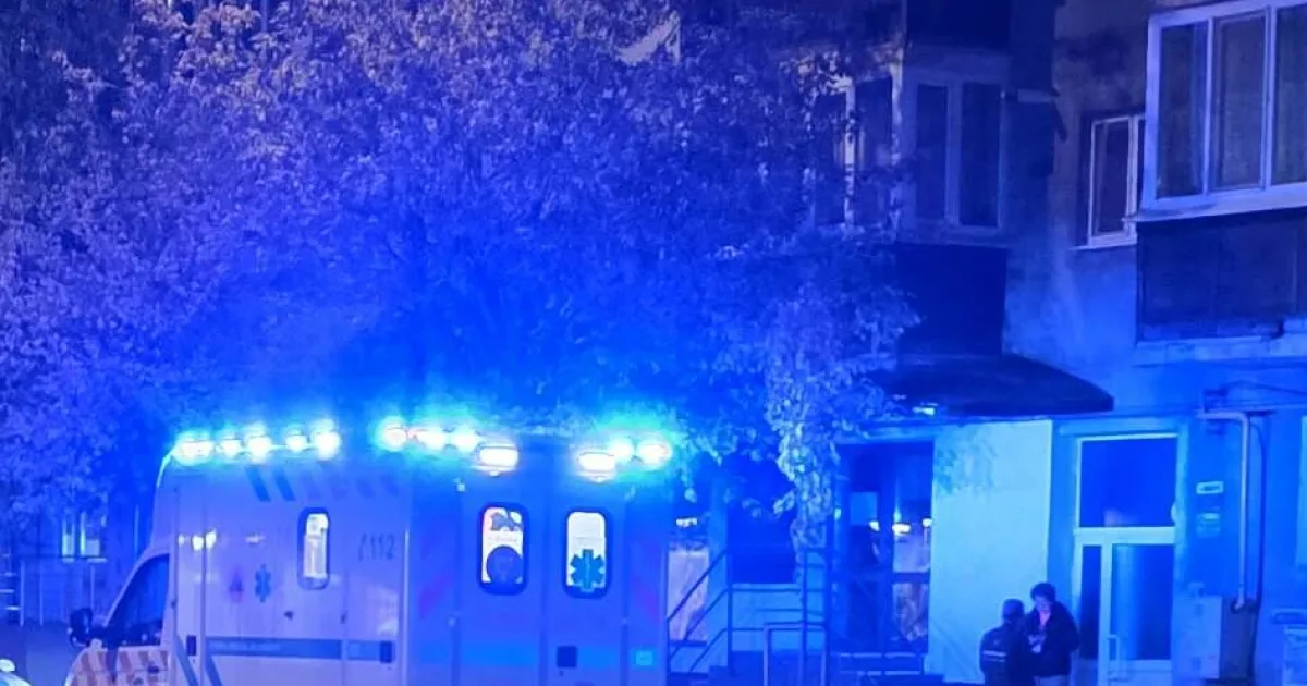 Un bărbat a căzut pe scări noaptea trecută